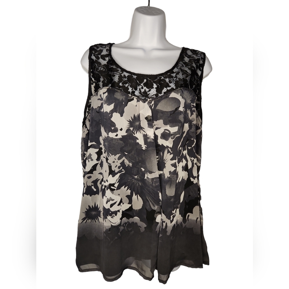 Black Dahlia Floral Print Top 2X